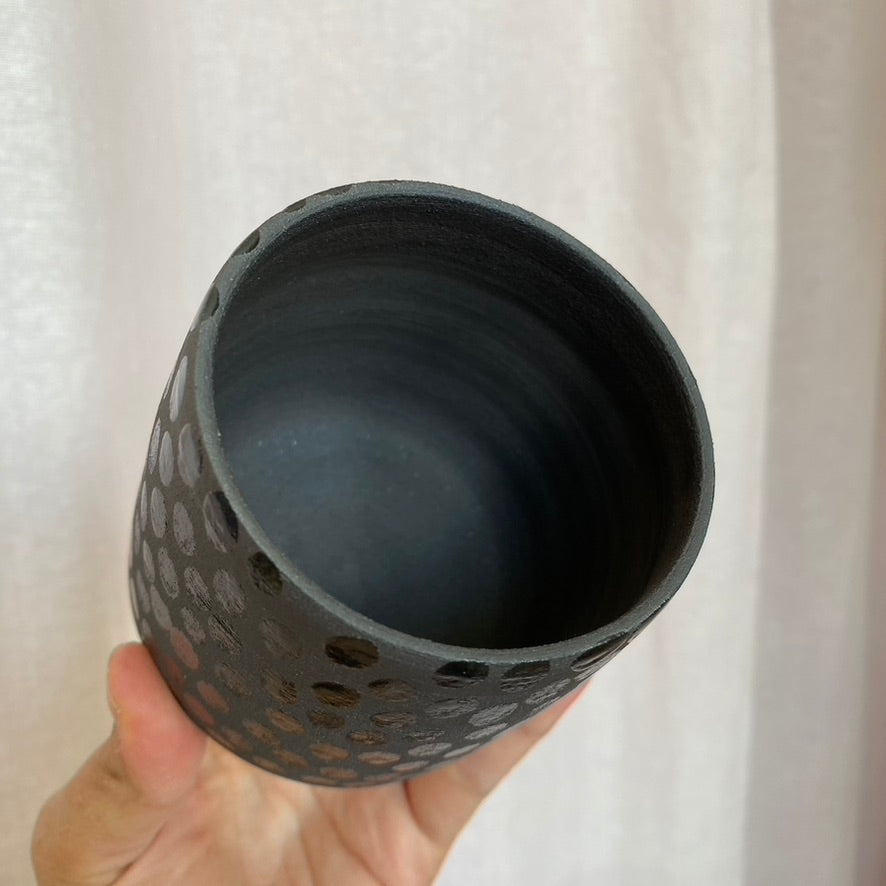Plantpot holder - Black clay