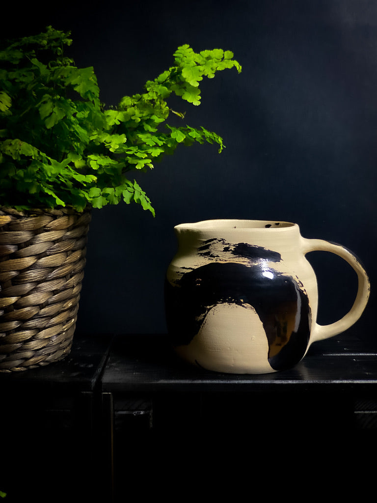 Pticher - White cream clay