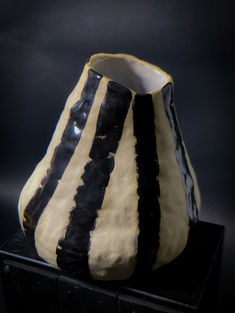 Vase - White clay with big black shiny vertical lines