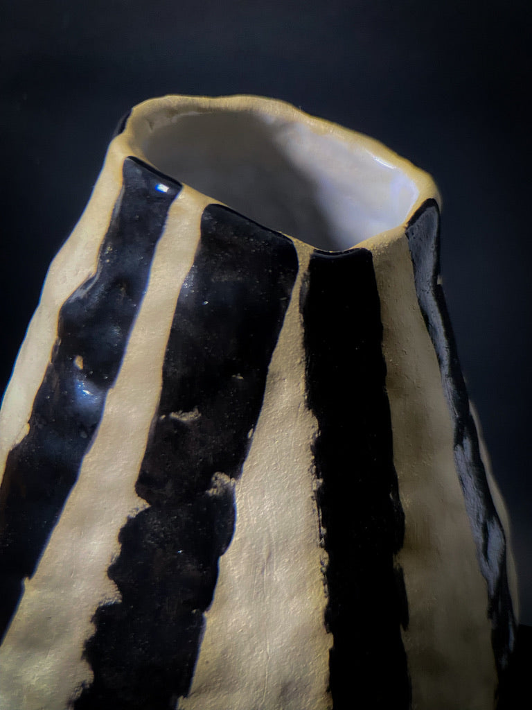 Vase - White clay with big black shiny vertical lines