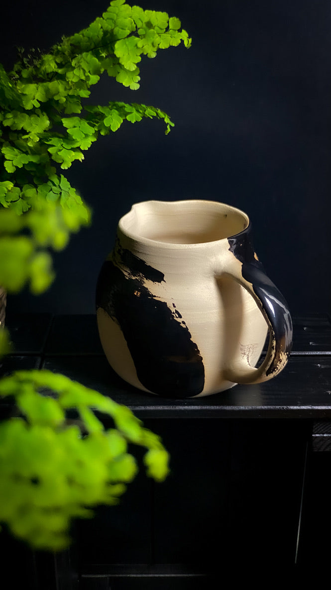 Pticher - White cream clay