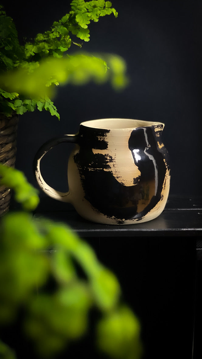 Pticher - White cream clay