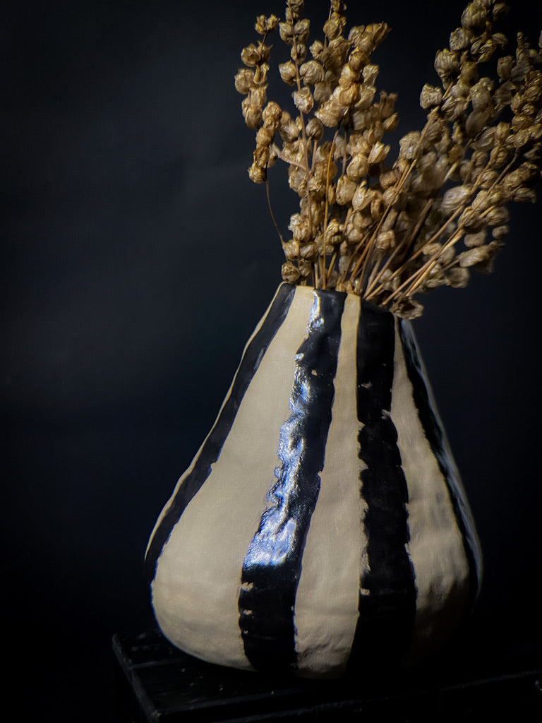 Vase - White clay with big black shiny vertical lines