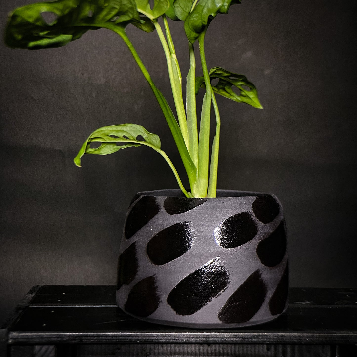 Plantpot holder - Black clay with black shiny glaze