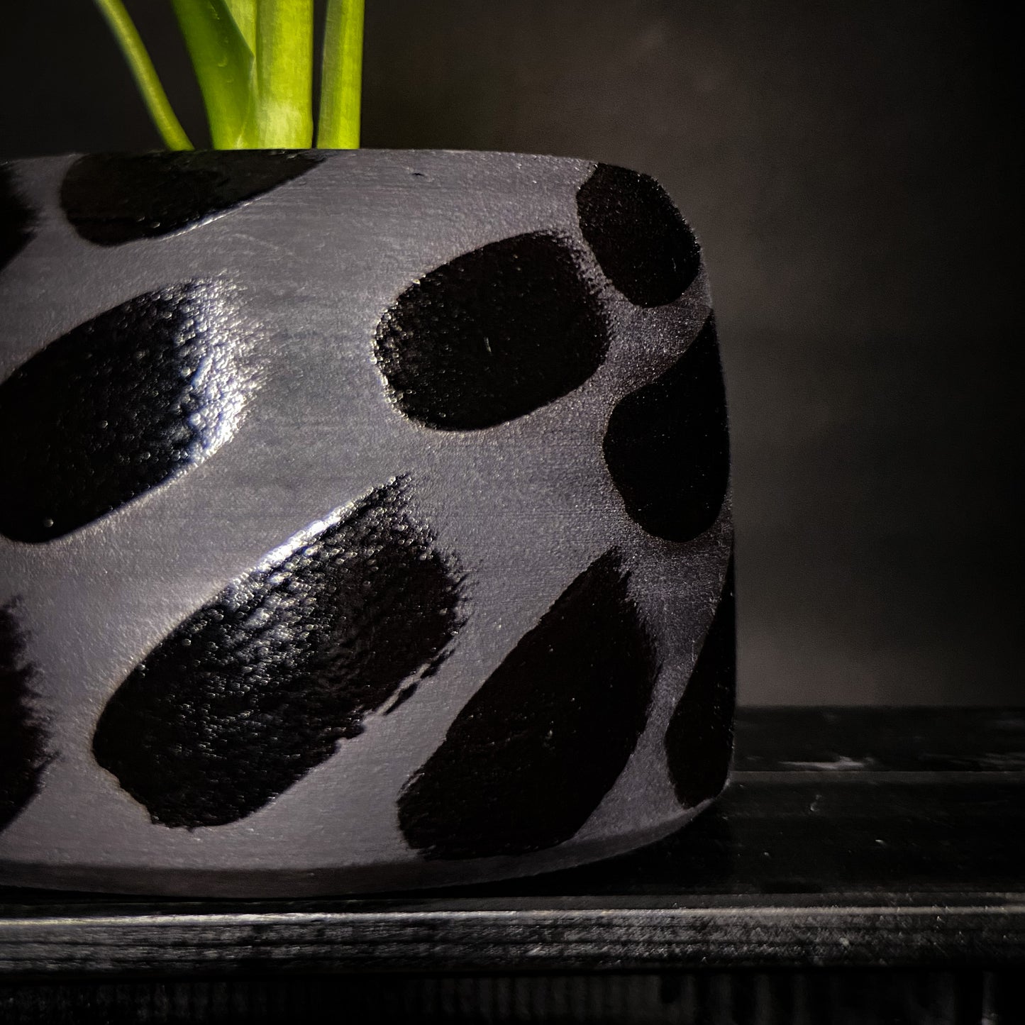 Plantpot holder - Black clay with black shiny glaze