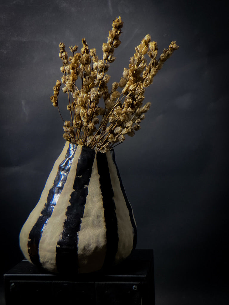 Vase - White clay with big black shiny vertical lines